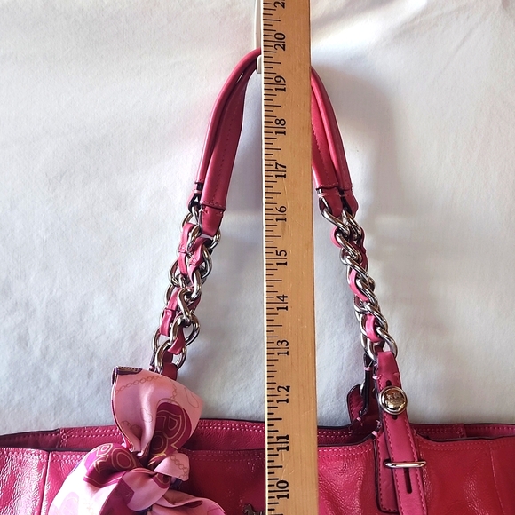 COACH, Beautiful Pink 💗 Hobo  Purse/Bag with matching checkbook wallet. - Picture 10 of 16